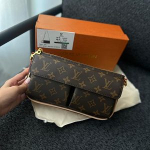 کیف زنانه LV