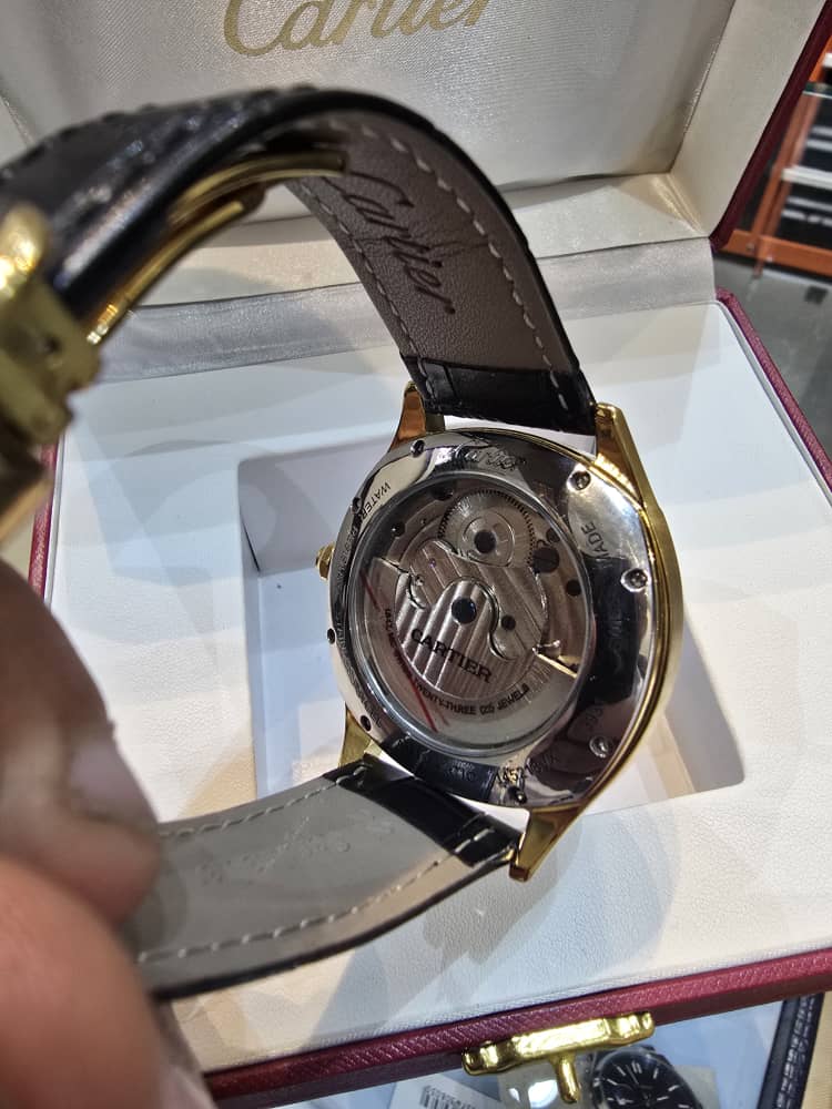 ساعت مچی کارتیه اوپن هارت بند چرمی صفحه سفید Cartier - Image 6