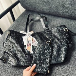 کیف زنانه فندی بزرگ
