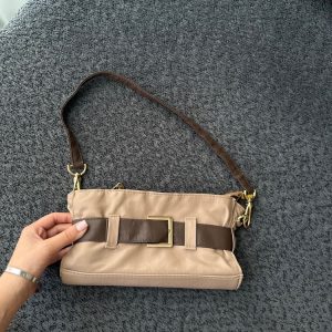 کیف زنانه آرا